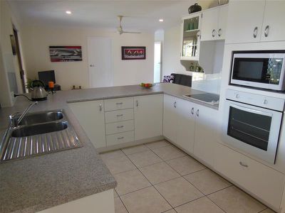 3 Circle Close, Rochedale South