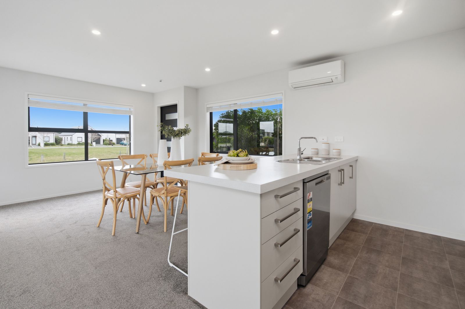 2 Wallingford Crescent