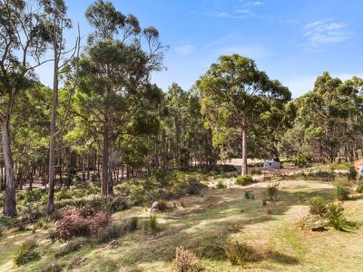 935 Woodbridge Hill Road, Gardners Bay