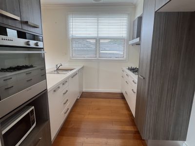 18 Autumn Street, Belmont
