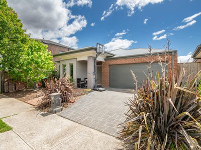 13 Knight Avenue, Point Cook