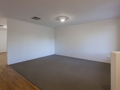 33 L'Aquila Circle, Beeliar