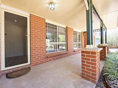 24 Grangewood Drive, Dubbo
