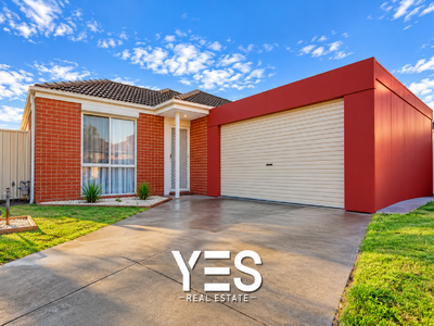 4 Nyah Place, Cranbourne West