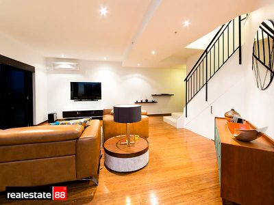 907 / 251 Hay Street, East Perth