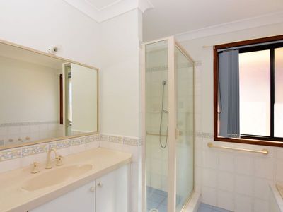 10 Flanagan Court, Worrigee