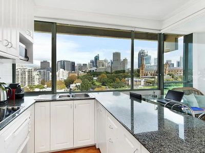 1006 / 22-40 Sir John Young Crescent, Woolloomooloo