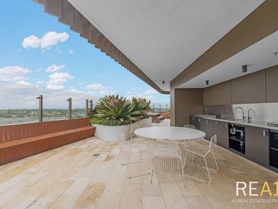 A1109 / 80 Waterloo Road  (entry via Waterloo Rd), Macquarie Park