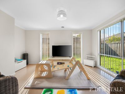 82 Tyler Crescent, Tarneit