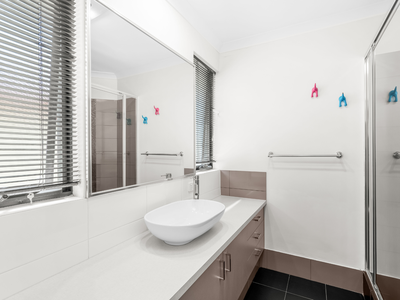 29 Mariposa Gardens, Success