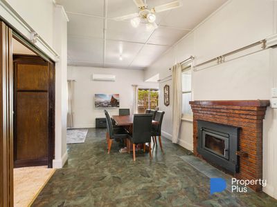 20 Waugh Street, Charlton