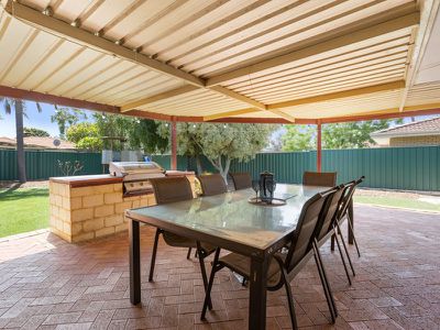 62 Fountain Way, Huntingdale