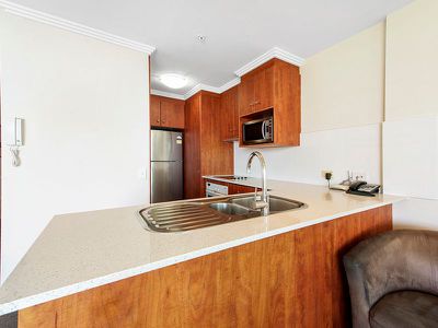 907 / 182 Marine Parade, Labrador