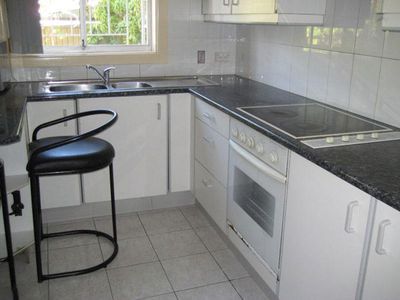 31 Henry Kendall Crescent, Mascot