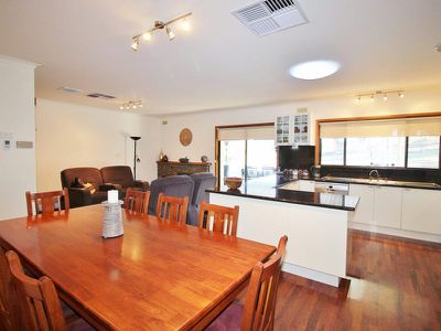 73 Parish Lane, Killawarra