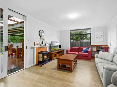 9 Stratford Road, Unanderra