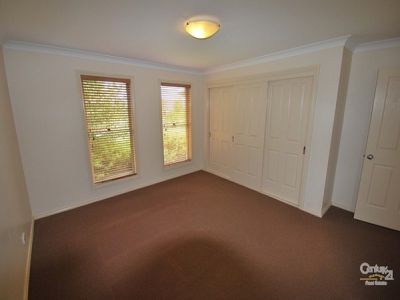 15 Cronin Place, Dubbo