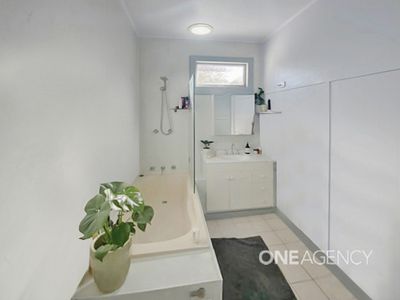 389 Princes Highway, Bomaderry