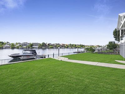 4 Garden Grove, Carrara