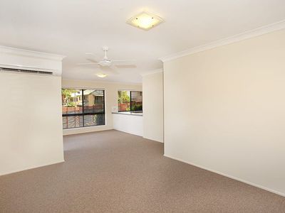 1 / 5 Kooringa Court, Maroochydore