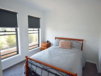 42B Keswick Parkway, Dubbo