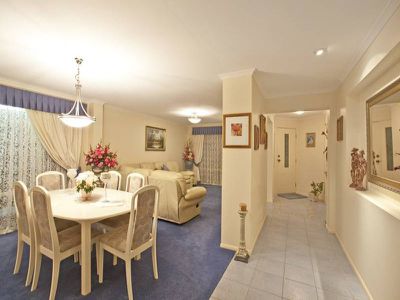 13 The Heights, Underwood