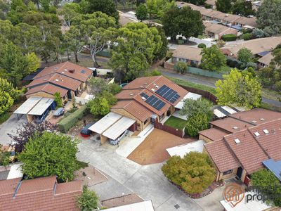 11 / 6 Beazley Crescent, Calwell