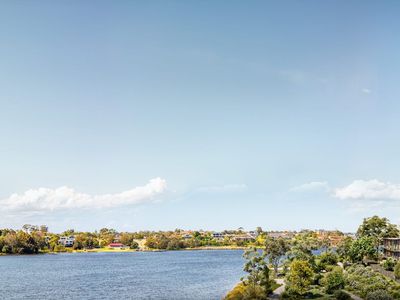 607E / 1 Saintly Entrance, Burswood