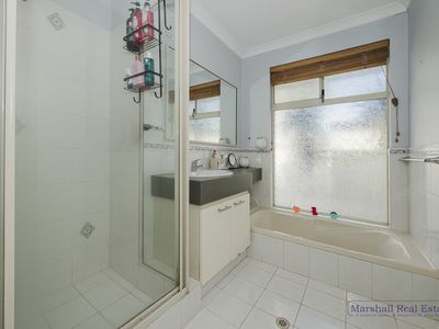 44 Stradbroke Gardens, Ridgewood