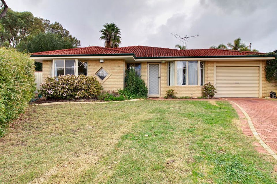 16 Salter Place , Parmelia