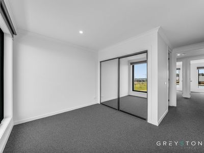 9 Stitch Walk, Fraser Rise