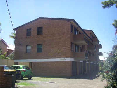 4 / 15 Kembla St, Wollongong