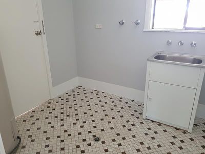 12 Medway St, Blayney