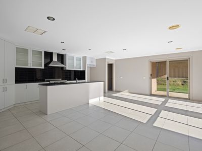 18 REDBOX DRIVE, Thurgoona