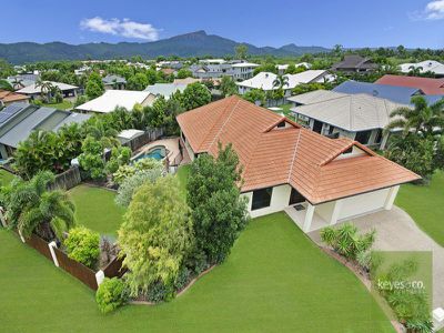 8 Lakefield Drive, Idalia
