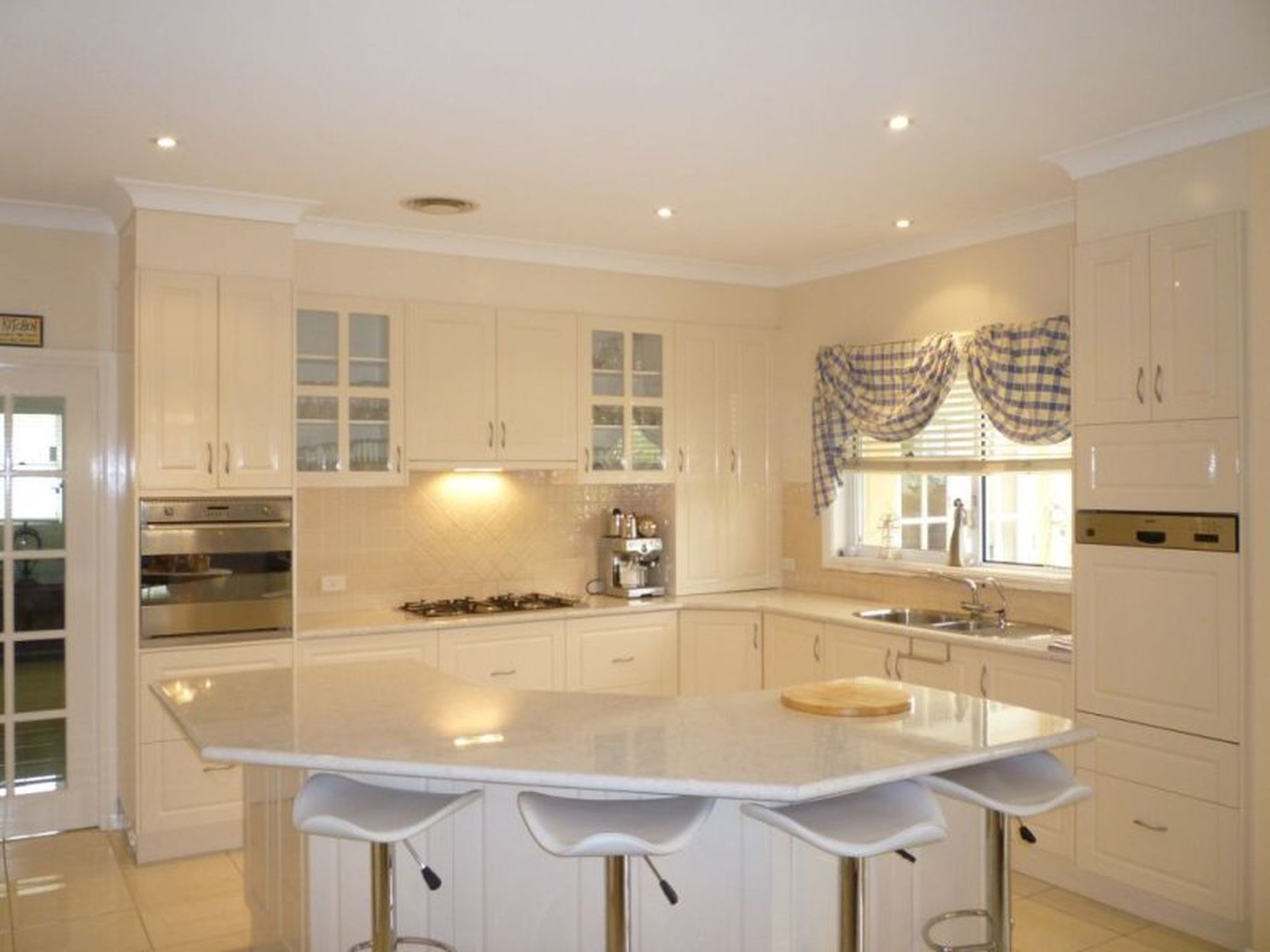 16 Ripley Close, Ulladulla