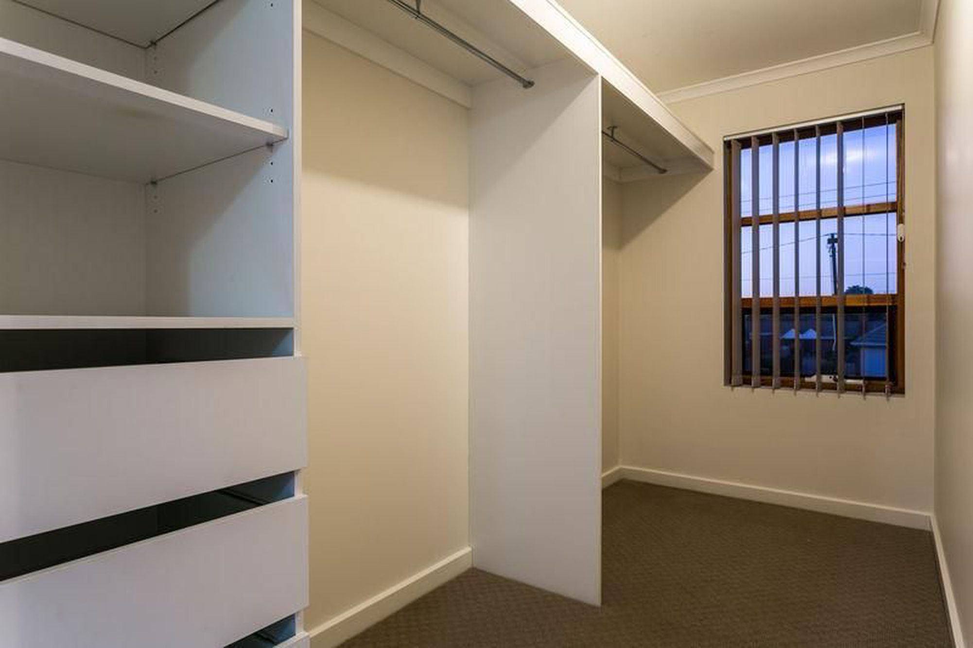 14 Seventh Avenue, Ascot Park