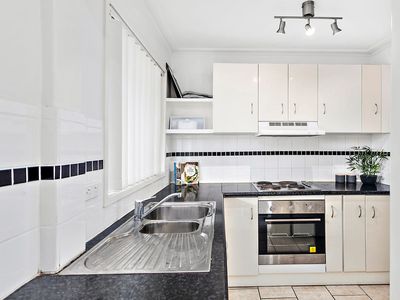 6 / 5 Woodlawn Ave, Mangerton