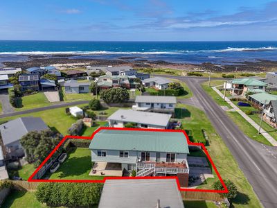 8 Powling Street, Port Fairy