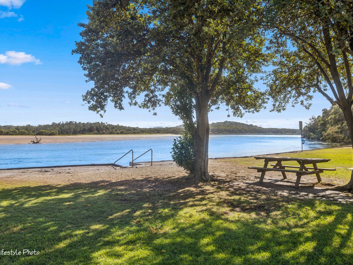 471 Red Rock Road, Red Rock