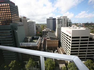 1707 / 77-81 Berry Street, North Sydney