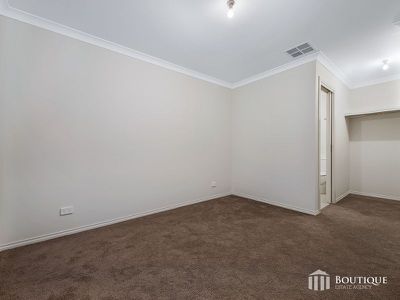 11 Maywood Street, Pakenham