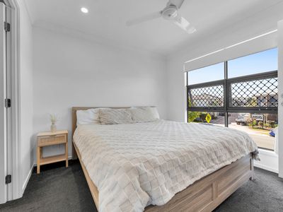 10 / 15 Waratah Way, Morayfield