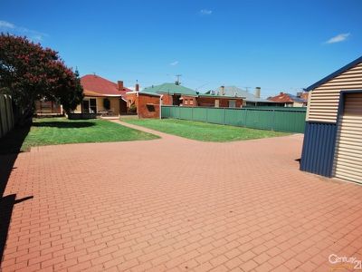 98 Wingewarra Street, Dubbo