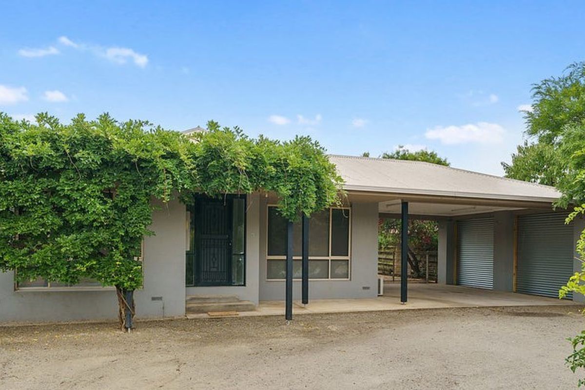 3 Links Road, Mansfield