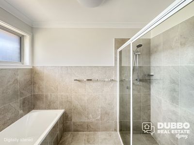 8 Norfolk Crescent, Dubbo