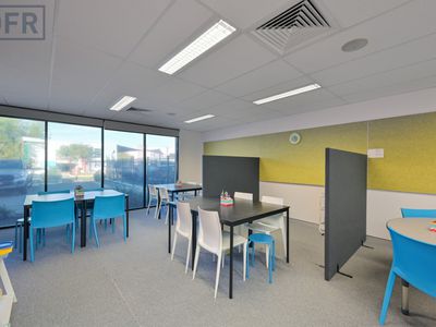 2 / 18 Blackly Row, Cockburn Central