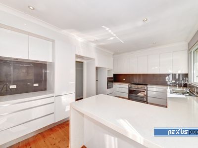 2 Louise Avenue, Chatswood West