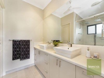 30 Westbrook Drive, Idalia