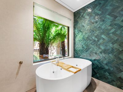 45 Highfield Drive, Longford